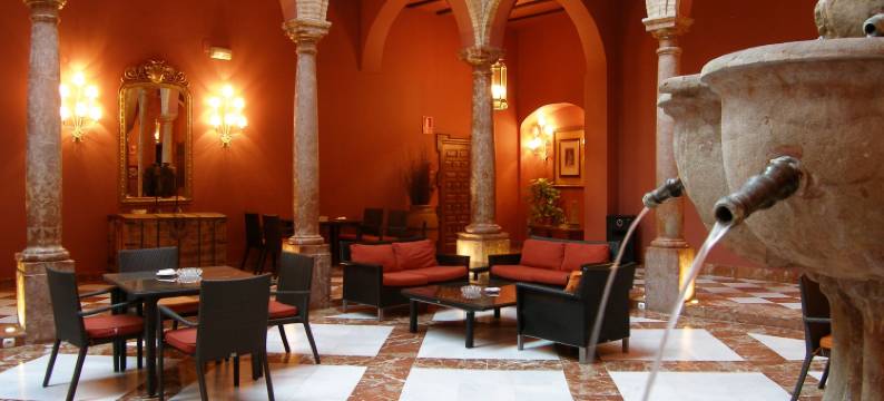 卢塞纳圣多明各酒店(Hotel Santo Domingo Lucena)图片