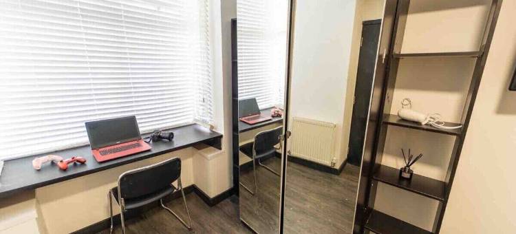 靠近QE和UOB的44号北路工作室(44 North Road Studios Near QE and Uob)图片