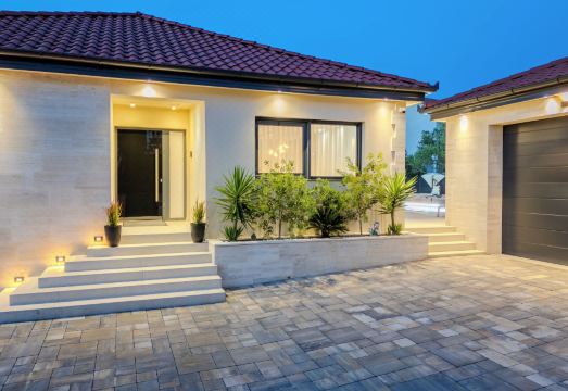 Villa Ballat Hotel Overview