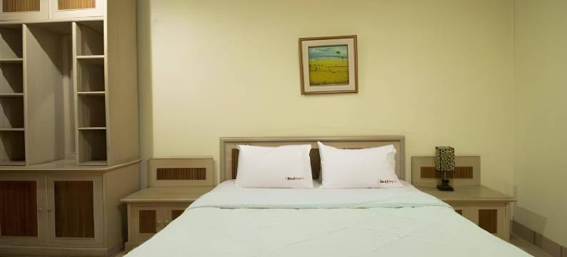 红多兹Plus酒店-近万隆天主教大学(RedDoorz Plus near Parahyangan University)图片