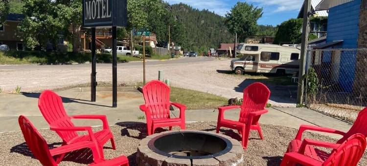 布鲁克赛德基斯通拉什莫尔山汽车旅馆(The Brookside Motel Keystone Near Mt Rushmore)图片