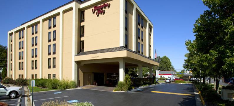希尔顿欢朋酒店-费尔法克斯城(Hampton Inn Fairfax City)图片