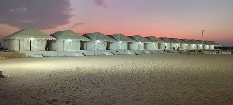 巴尔卡沙漠探险营地萨姆沙丘(Barkha Desert Safari Camp Sam Sand Dunes)图片