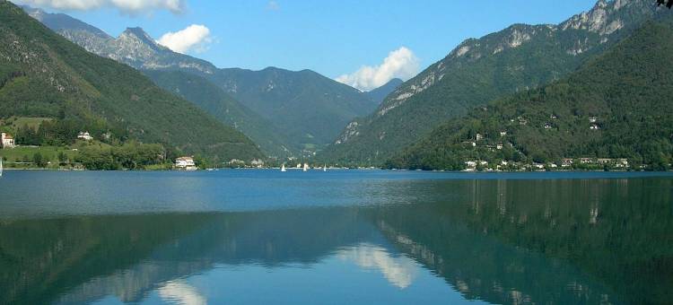 Apartment in Ledro by Lake & Dolomites图片