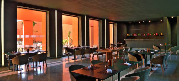 希尔顿逸林酒店&居民公寓本圭里尔(DoubleTree by Hilton Ben Guerir Hotel & Residences)图片