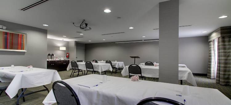 杰克逊市中心体育馆智选假日套房酒店(Holiday Inn Express & Suites JACKSON DOWNTOWN - COLISEUM by IHG)图片