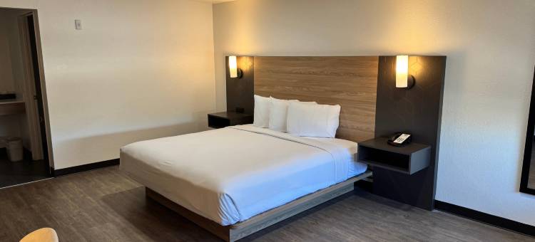 兰乔米拉奇千棕榈罗德威套房酒店(Rodeway Inn & Suites Thousand Palms - Rancho Mirage)图片