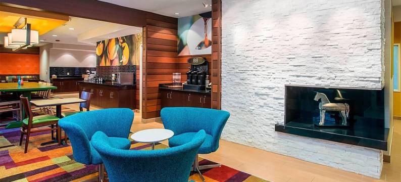 奥什科什蔚景温德姆酒店(Wingate by Wyndham Oshkosh)图片