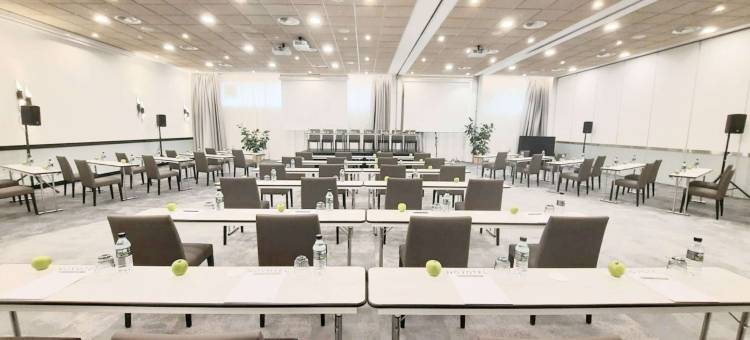 马德里坎波纳西昂诺富特酒店(Novotel Madrid Campo de las Naciones)图片