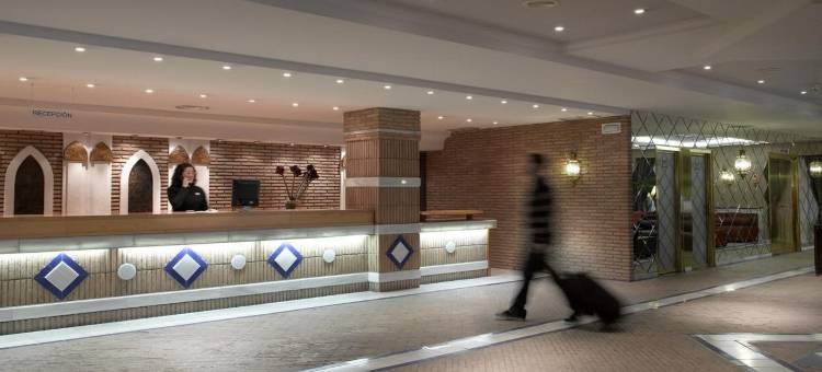 马西亚阿尔法罗斯酒店(Hotel Macià Alfaros)图片