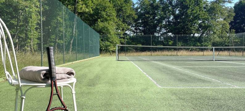 带共享泳池和网球场的别墅(Maison piscine & tennis partagés)图片