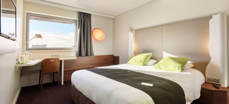 拉罗什续尔雍中心火车站康铂酒店(Campanile la Roche Sur Yon Centre - Gare)图片