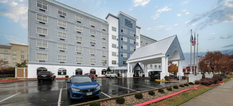 路易斯威尔机场福朋喜来登酒店(Four Points by Sheraton Louisville Airport)图片