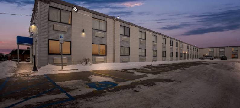 法戈6号汽车旅馆 - 北(Motel 6 Fargo, ND - West Acres - North Fargo)图片