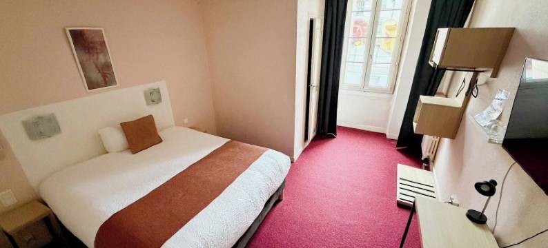 普拉坦尼斯酒店(Contact Hôtel les Platanes Villeneuve Sur Lot Centre)图片