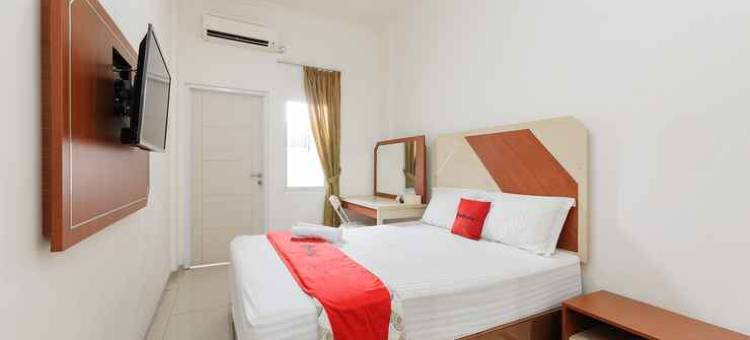 RedDoorz at Jatiwaringin Near Exit Toll Pondok Gede图片