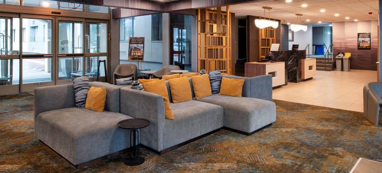 西雅图锡塔克机场拉昆塔温德姆套房酒店(La Quinta Inn & Suites by Wyndham Seattle Sea-Tac Airport)图片