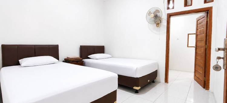 班雅萨里阿克萨宾馆(Aqsa Guest House Banjarsari)图片