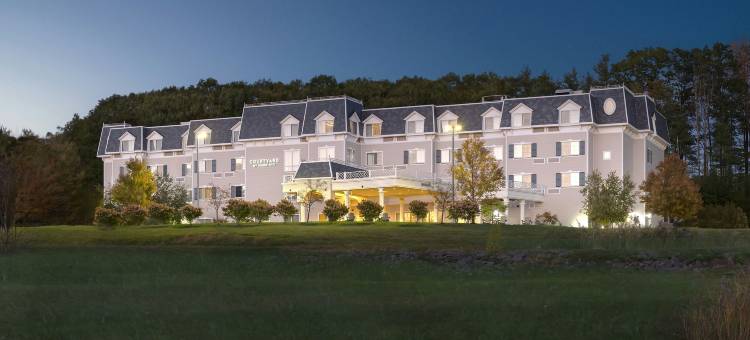莱诺克斯伯克希尔万怡酒店(Courtyard Lenox Berkshires)图片