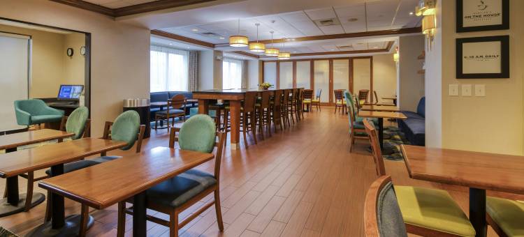 威尔明顿大学区欢朋酒店(Hampton Inn Wilmington-University Area/Smith Creek Station)图片