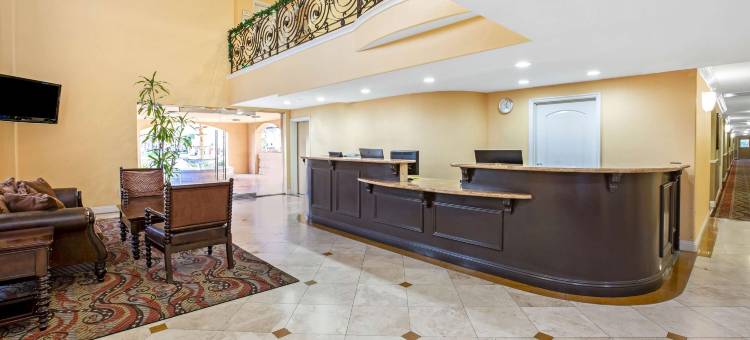 莫雷诺谷拉昆塔温德姆套房酒店(La Quinta Inn & Suites by Wyndham Moreno Valley)图片