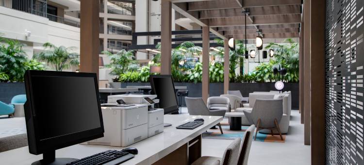 圣拉斐尔马林县希尔顿安泊酒店(Embassy Suites by Hilton San Rafael Marin County)图片