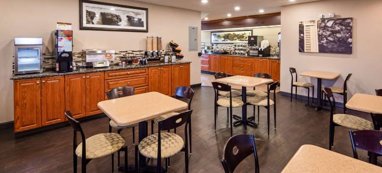 机场贝斯特韦斯特酒店(Best Western Airport Inn)图片