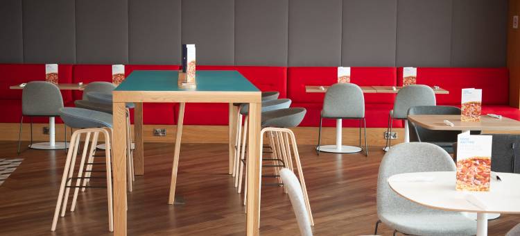 福克斯通海峡隧道智选假日酒店(Holiday Inn Express FOLKESTONE - CHANNEL TUNNEL by IHG)图片