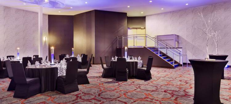 多伦多机场西希尔顿逸林酒店(DoubleTree by Hilton Hotel Toronto Airport West)图片