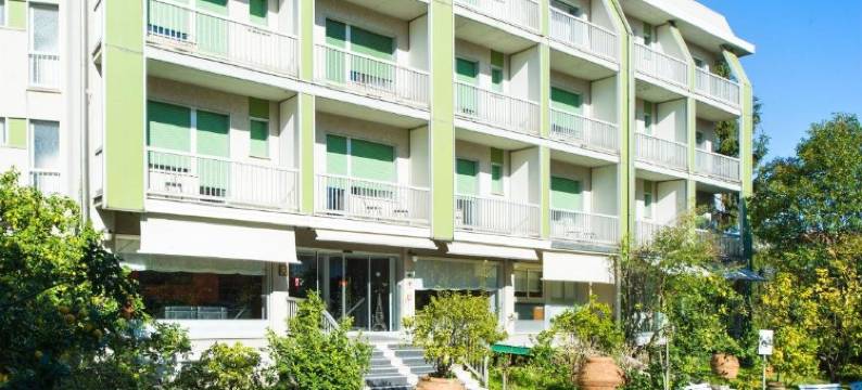 吉洛尼酒店(Hotel Ghironi)图片