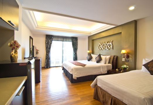 LK Mantra Pura Resort Hotel Overview