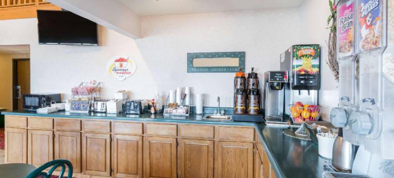 贝瑟尼速8酒店(Super 8 by Wyndham Bethany MO)图片