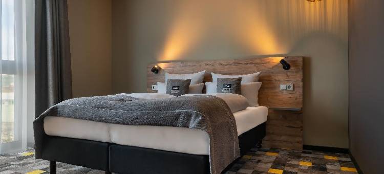 埃斯林根Timber假日酒店the niu(Holiday Inn - the niu, Timber Esslingen)图片