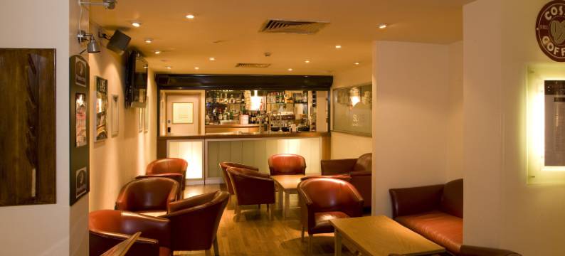 普瑞米尔伦敦肯辛顿(伯爵府)酒店(Premier Inn London Kensington (Earl's Court))图片