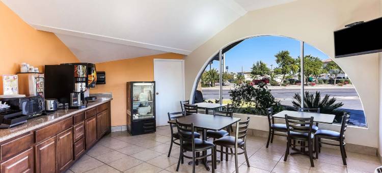 埃尔森特罗美洲最佳价值套房酒店(Americas Best Value Inn and Suites El Centro)图片