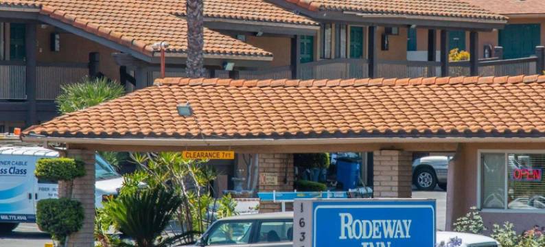 弗布鲁克市中心罗德威酒店(Rodeway Inn Fallbrook Downtown)图片