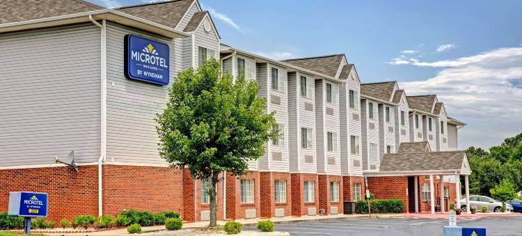 斯泰茨维尔温德姆麦客达套房酒店(Microtel Inn & Suites by Wyndham Statesville)图片