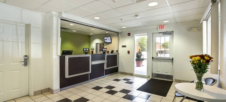 东布朗士维克6号一室公寓 - 纽约地区(Studio 6 East Brunswick, NJ - NYC Area)图片