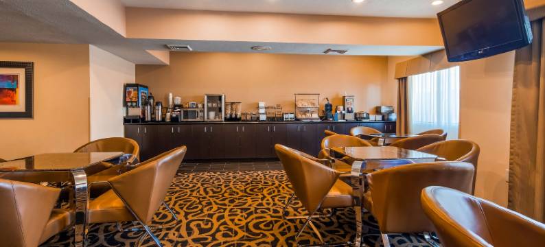 文多弗贝斯特韦斯特优质酒店(Best Western Plus Wendover Inn)图片