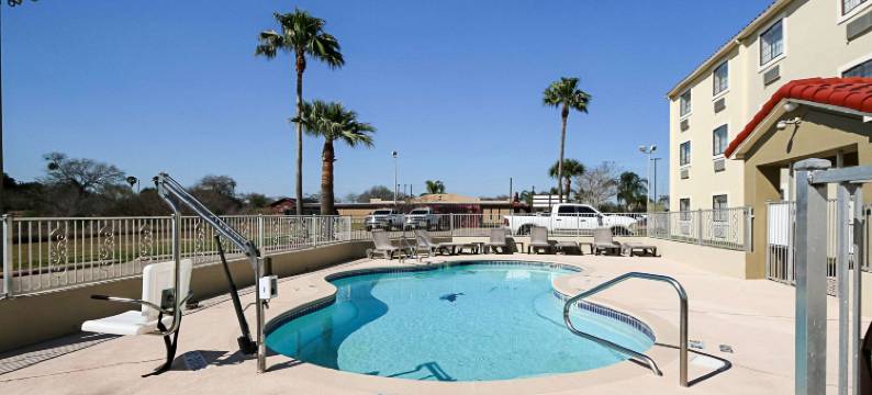 金斯维尔77号公路凯艺酒店(Quality Inn Kingsville Hwy 77)图片