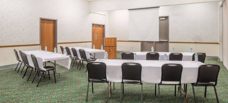 柯克斯维尔戴斯酒店(Days Inn by Wyndham Kirksville)图片