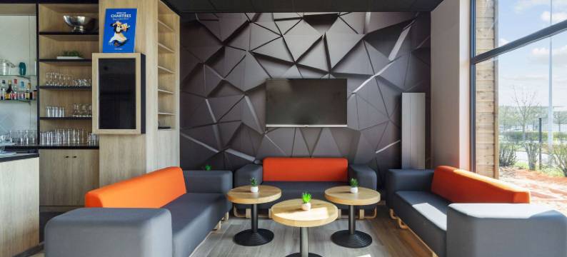 康铂沙特尔酒店(Campanile Chartres)图片