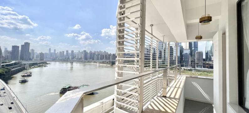 迷雾森林解放碑洪崖洞店公寓(嘉陵江滨江路2号分店)图片