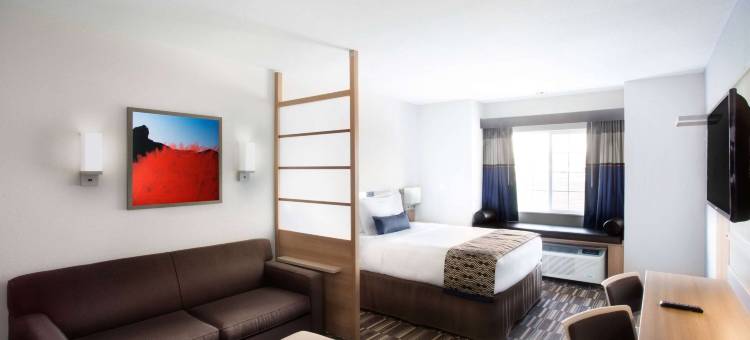 那不勒斯弗纳尔麦客达套房酒店(Microtel by Wyndham Vernal / Naples)图片