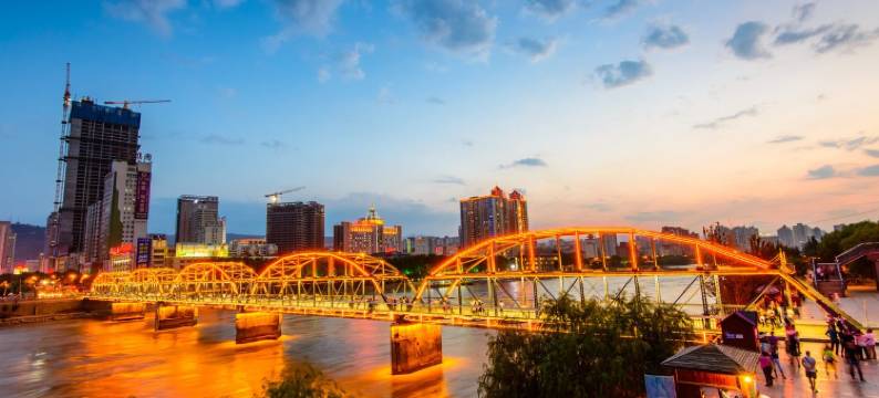 新春西客站店高铁站豪布斯卡民宿(西津西路分店)图片