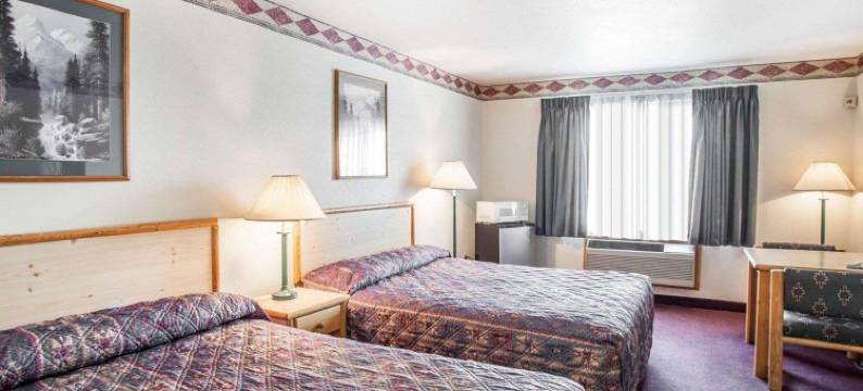 斯波坎瓦利罗德威酒店套房酒店(Rodeway Inn and Suites Spokane)(Rodeway Inn & Suites Spokane East)图片