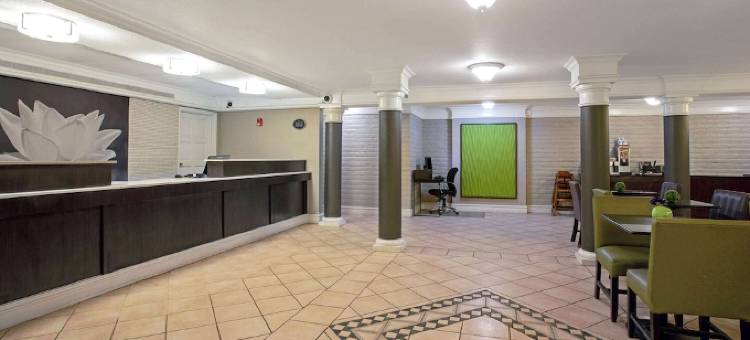 丹佛戈尔登拉昆塔温德姆酒店(La Quinta Inn by Wyndham Denver Golden)图片