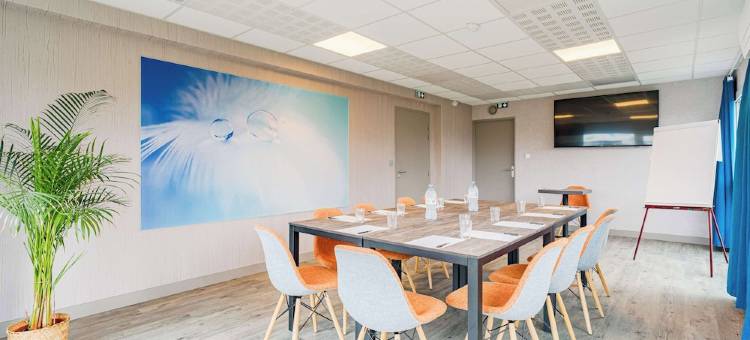 图尔南基里亚德酒店-图尔尚布雷莱斯(Kyriad Direct Tours Sud - Chambray les Tours)图片