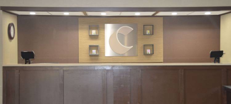 舒适套房酒店 - 托莱多 (I80-90)(Comfort Inn & Suites Maumee - Toledo I80-90)图片