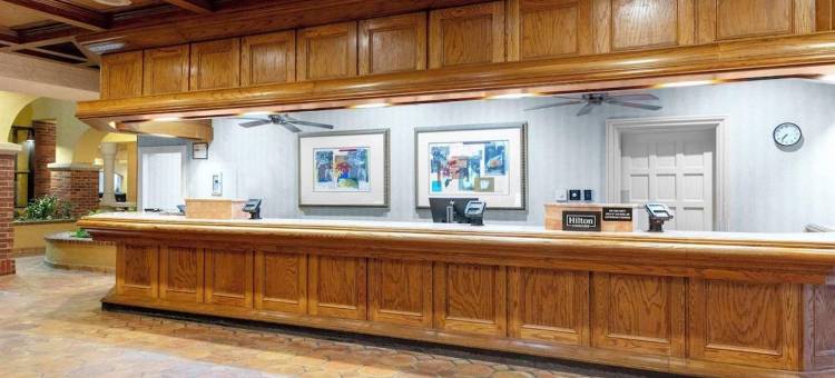 堪萨斯城广场希尔顿惠庭套房酒店(Embassy Suites by Hilton Kansas City Plaza)图片